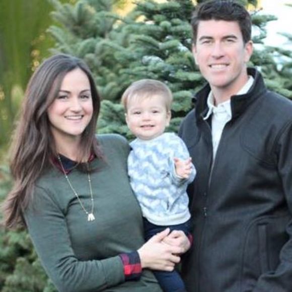 Meet your Posher, Claire - Picture 1 of 1